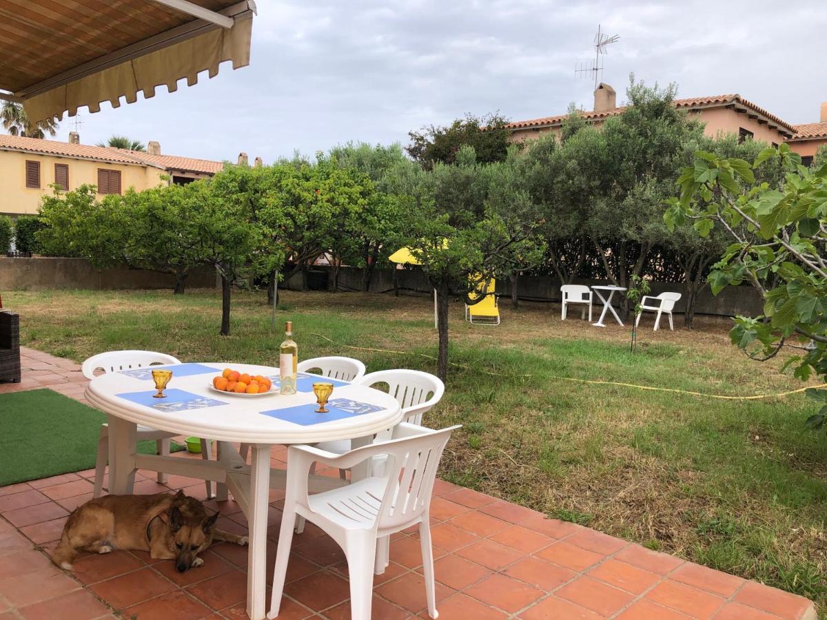 Private Apartment With Garden Cannigione Exterior foto