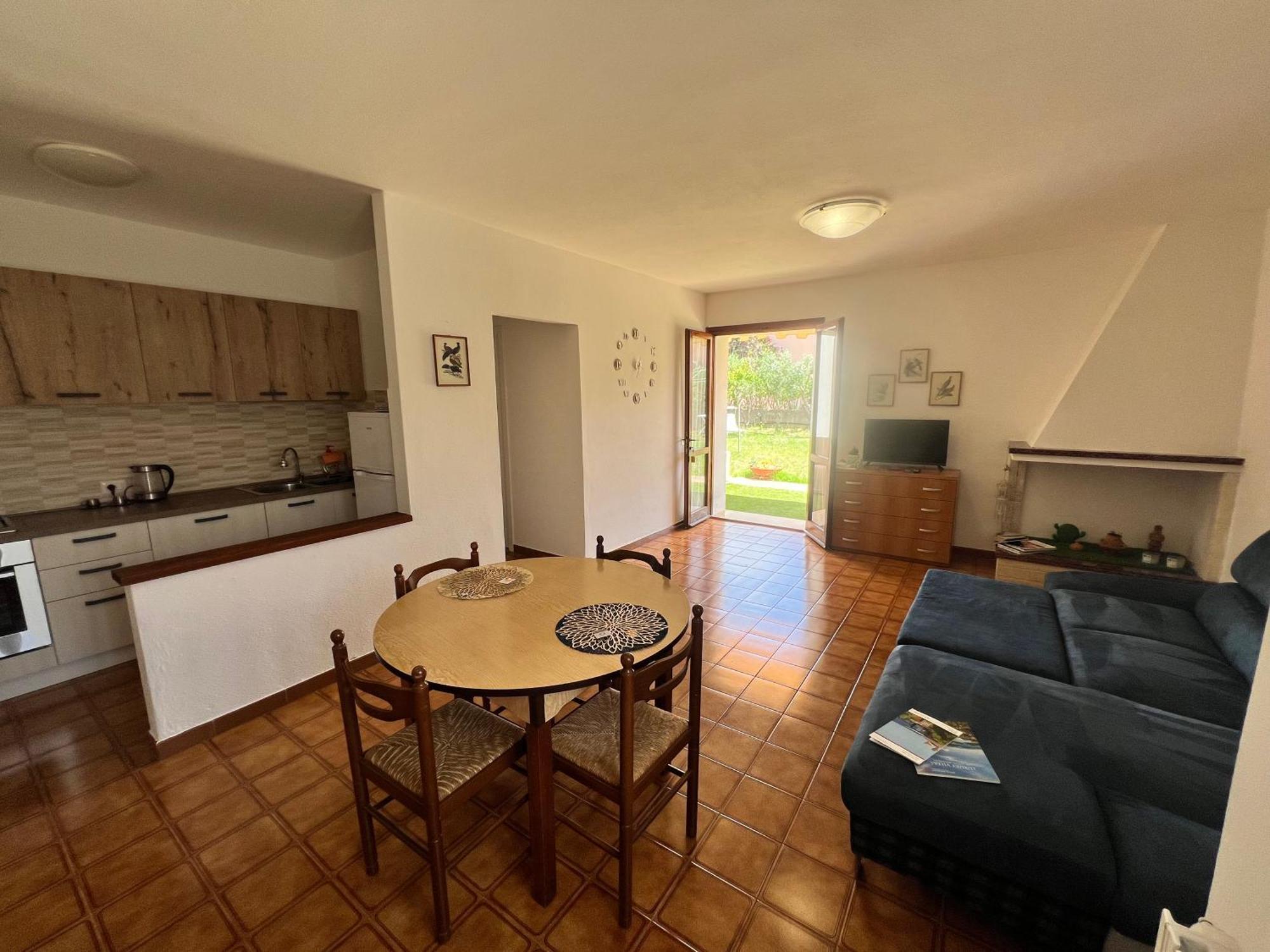 Private Apartment With Garden Cannigione Exterior foto